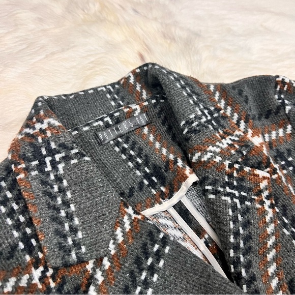 Pottery Pot • Plaid Wool Coat Blazer - Picture 3 of 8